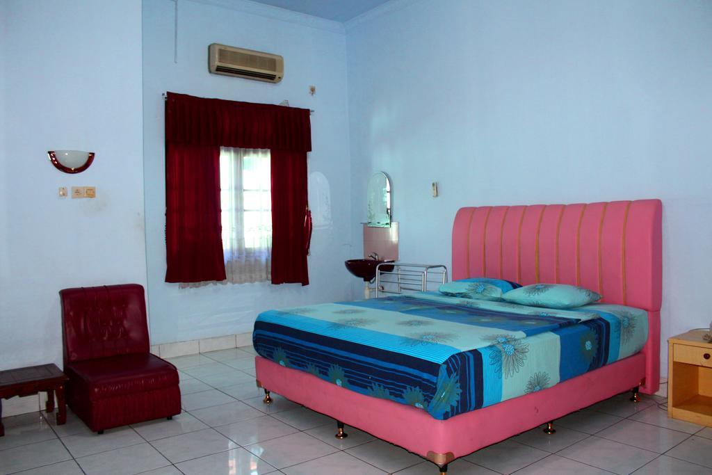 Hotel Indonesia Pekalongan Ngoại thất bức ảnh